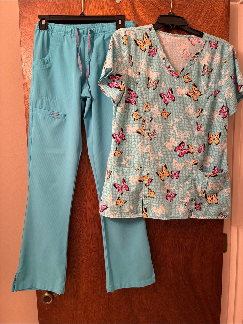 Women’s Scrubs